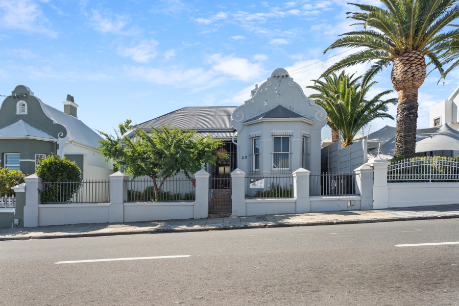 9 Bedroom Property for Sale in Woodstock Western Cape